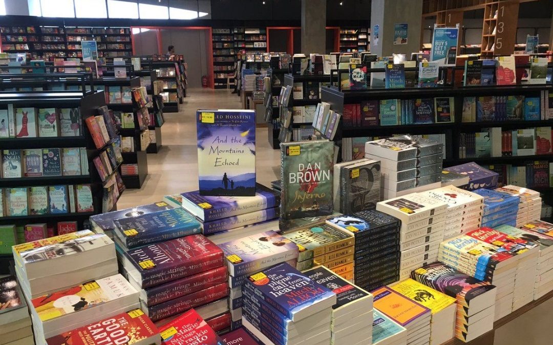 Minat Membaca Meningkat, Tapi Minat Membeli Buku Menurun