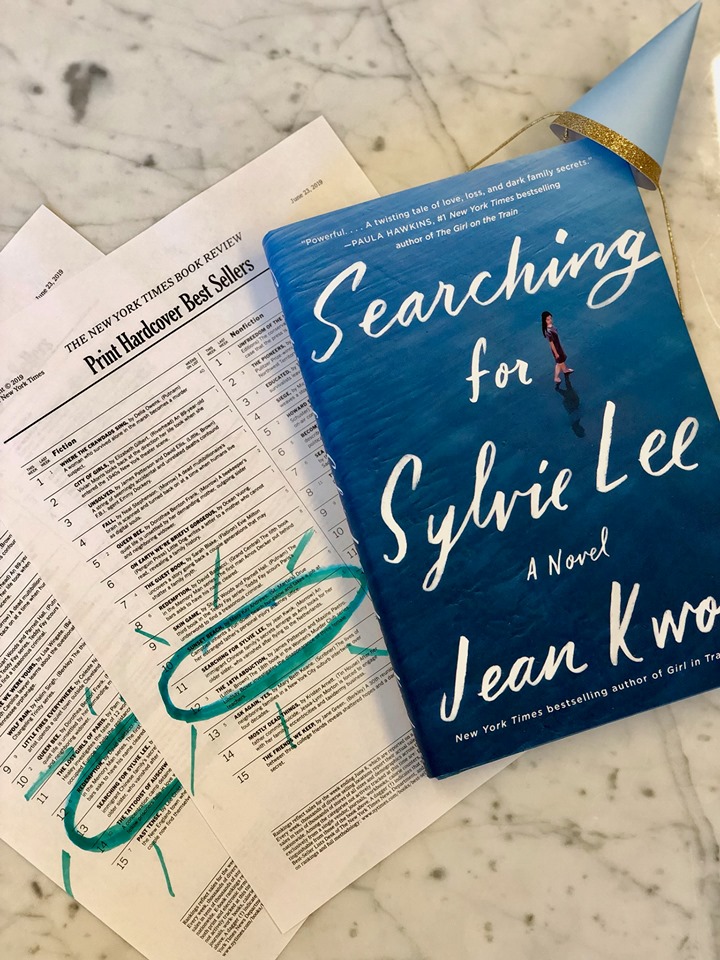 Novel Searching for Sylvie Lee oleh Jean Kwok di tangga nombor 11 di Senarai Fiksyen Kulit Keras New York Times  ~ foto Jeankwok