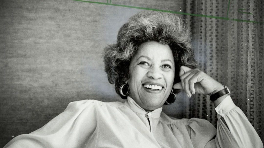 Toni Morrison: Perginya Sasterawan yang Tersohor