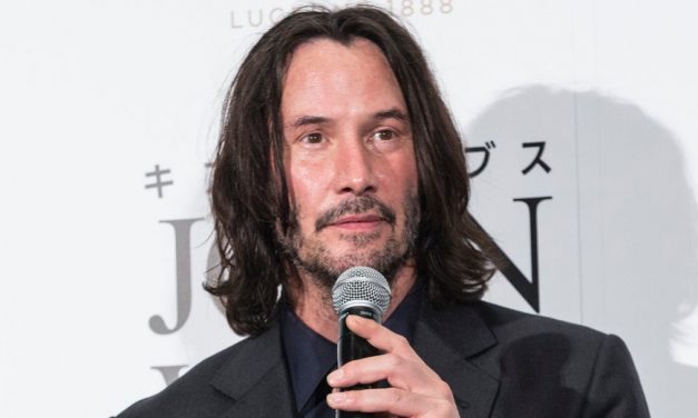 Keanu Reeves Kini Seorang Penulis!