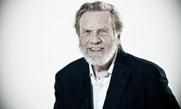 JOHN NAISBITT, PENULIS BUKU MEGATRENDS MENINGGAL DUNIA