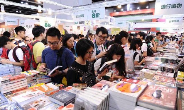 Hong Kong Berani Buka Pestabuku Pada Awam